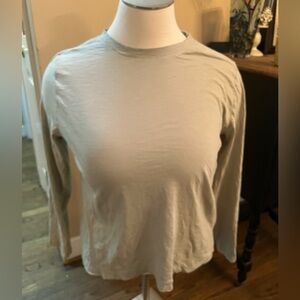 Loft light sage green long sleeved t shirt 
Size XXL
Great condition